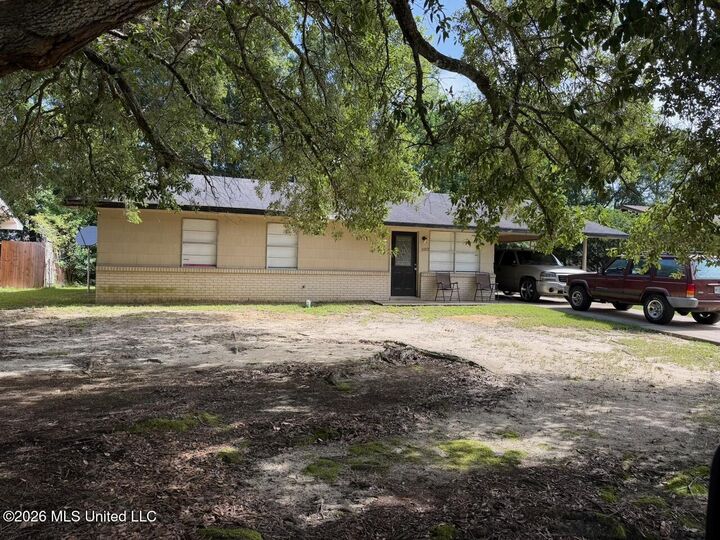 Property Photo: 302 Kimberly Drive MS 39503