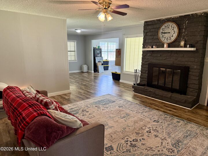 Property Photo: 530 James Avenue MS 39577