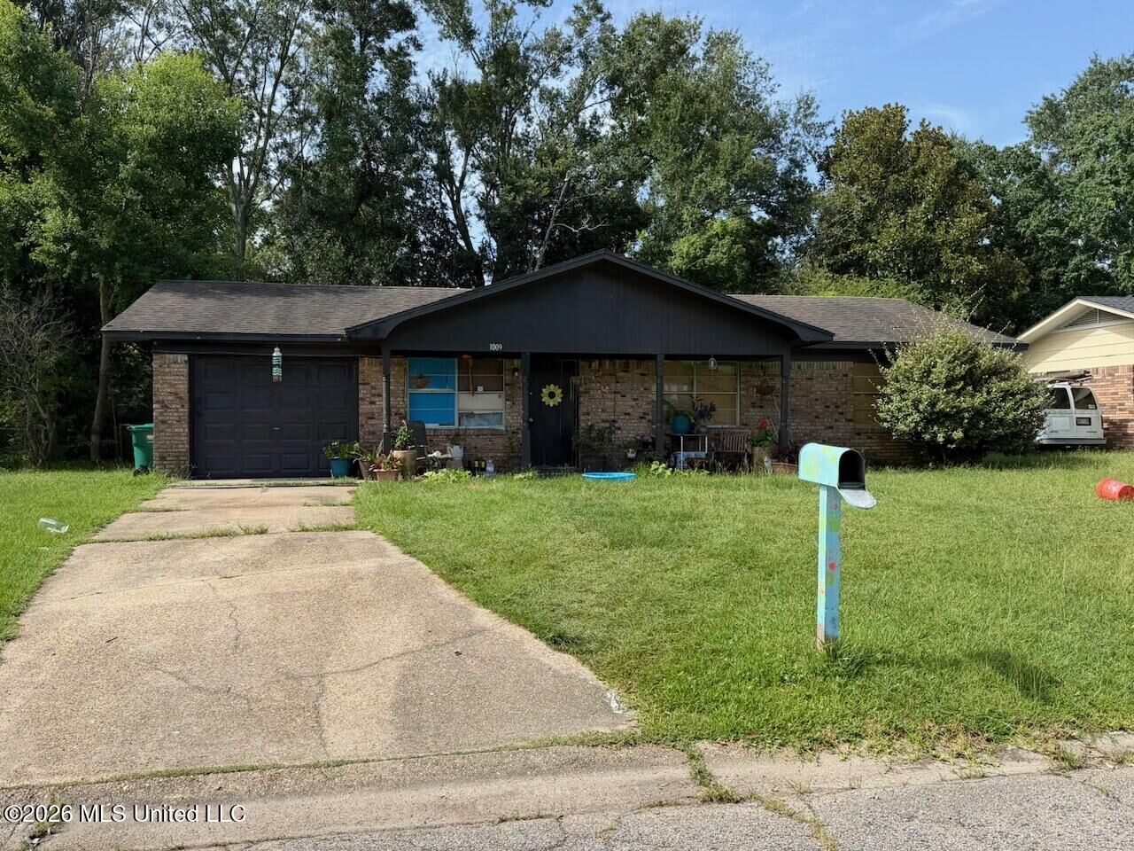 Property Photo: 1009 Shirley Drive MS 39503