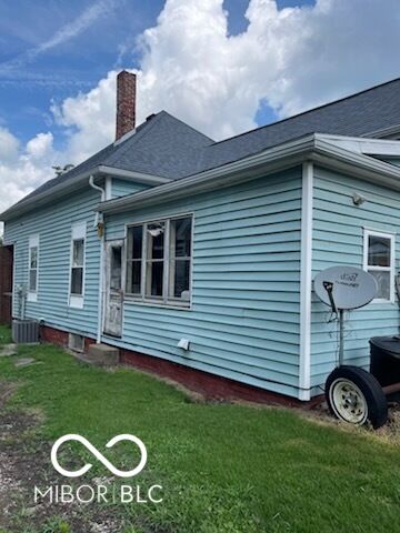 Property Photo:  617 N 3rd Street  IN 47601 