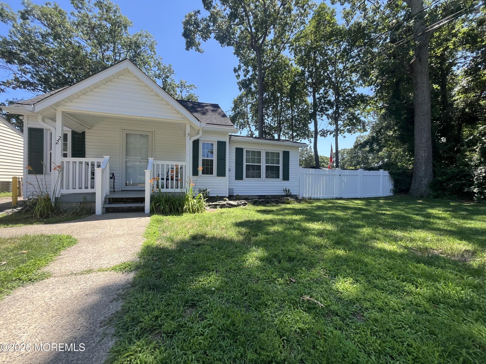 Property Photo:  22 Locust Court  NJ 08723 