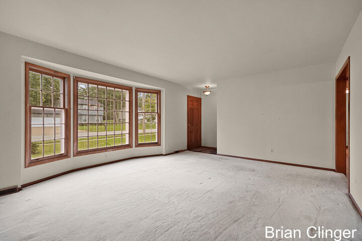 Property Photo: 4707 SE Bonnie Avenue SE MI 49508