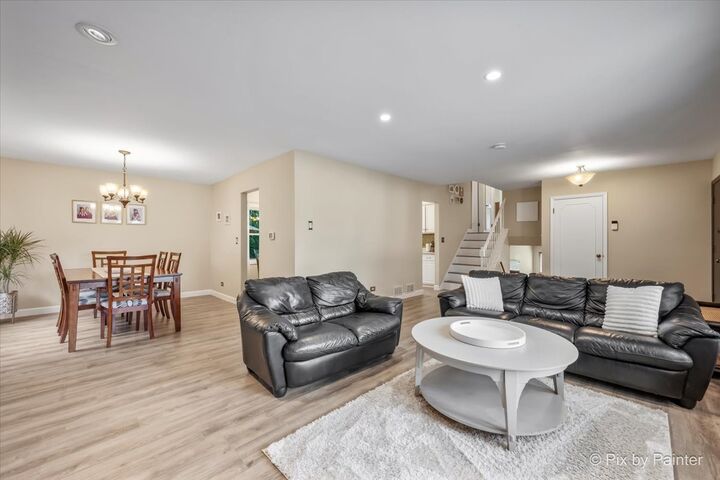 Property Photo: 2631 N Stuart Drive IL 60004