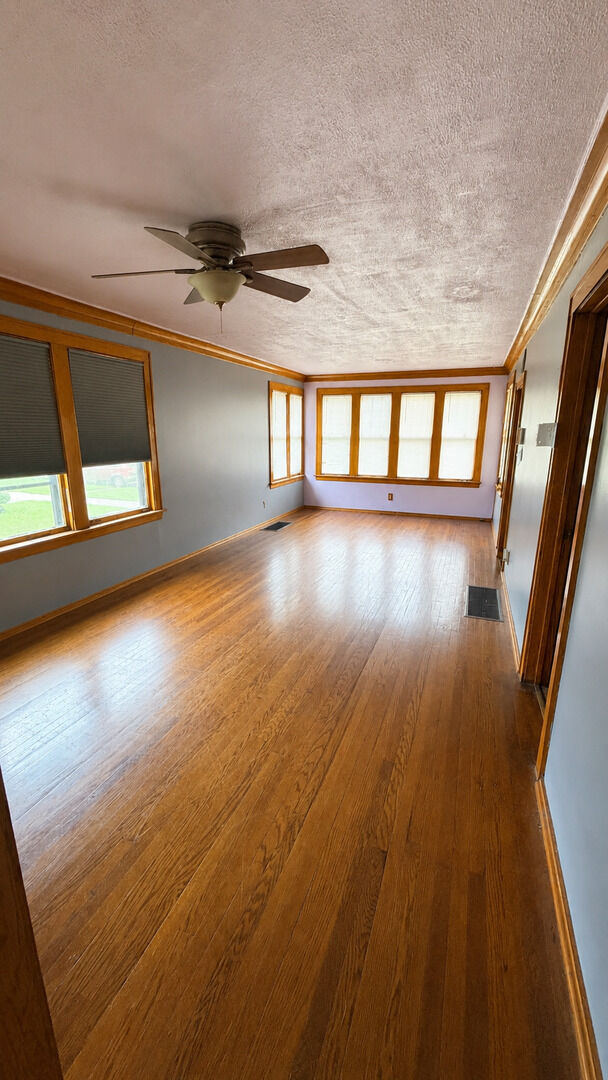Property Photo: 554 W 116th Street IL 60628