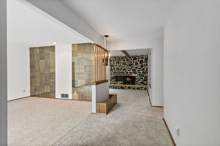 Property Photo: 318 Laurel Lane IL 60115