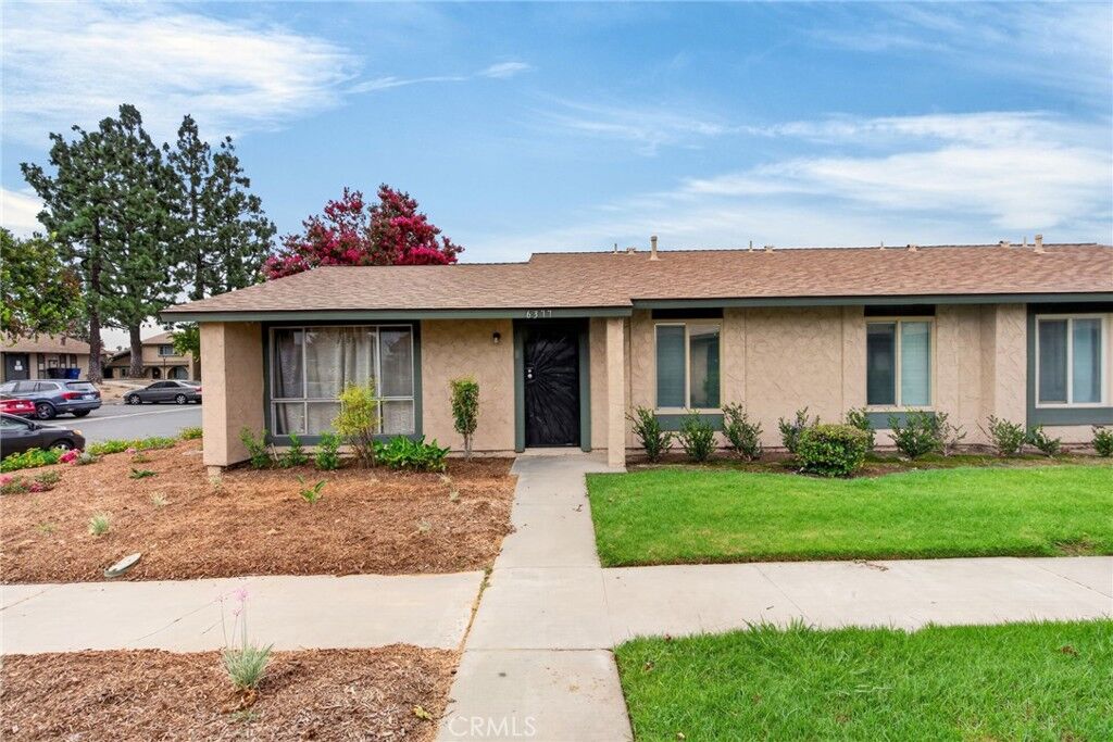 Property Photo: 6377 La Mirada Way CA 92504