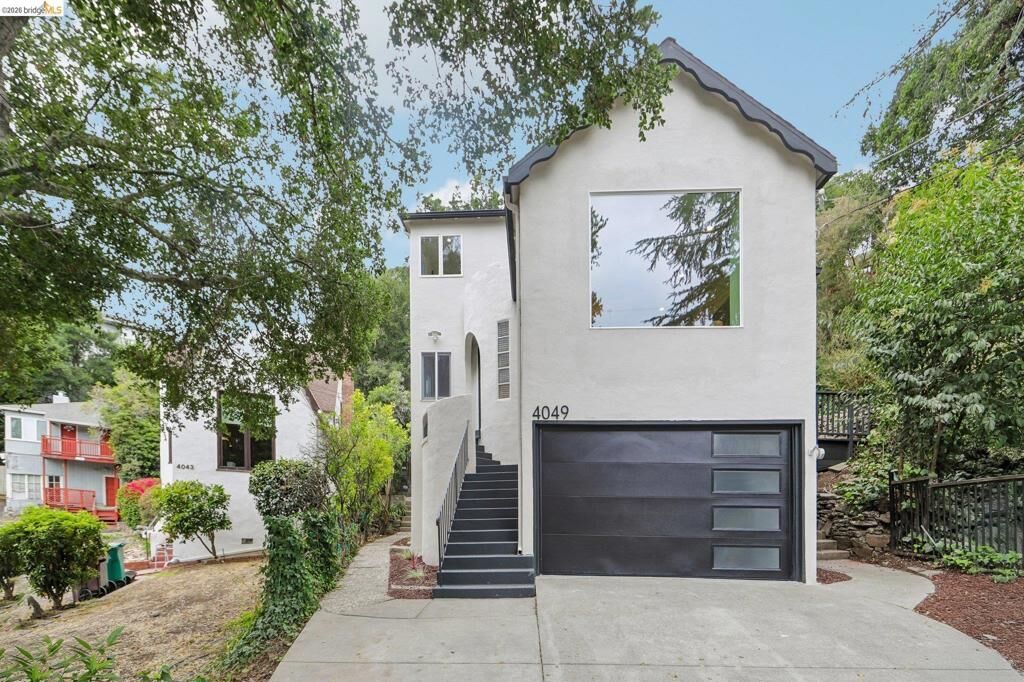 Property Photo:  4049 Canon Ave  CA 94602 