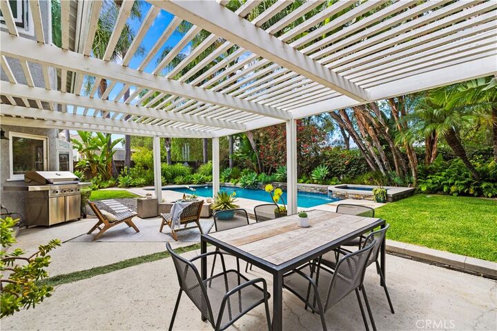 Property Photo: 25685 La Cima CA 92677