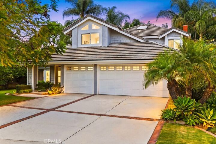Property Photo:  25685 La Cima  CA 92677 