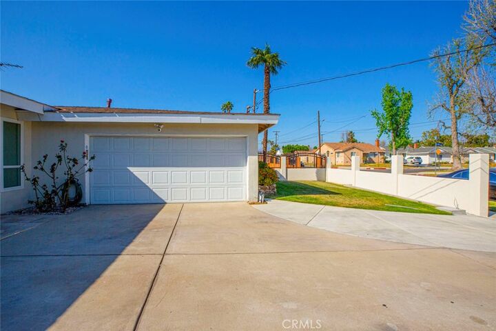 Property Photo: 6921 Atoll Ave. CA 91605