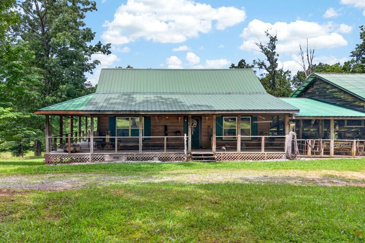 Property Photo: 513 Valley Ridge Rd TN 38556