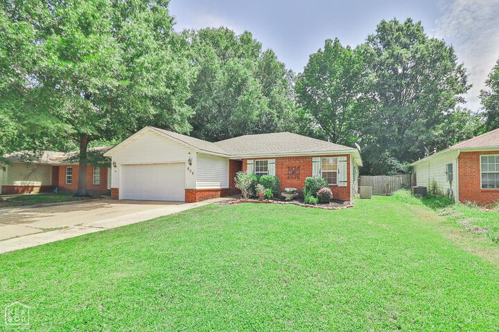 Property Photo: 804 Gwen Street AR 72401