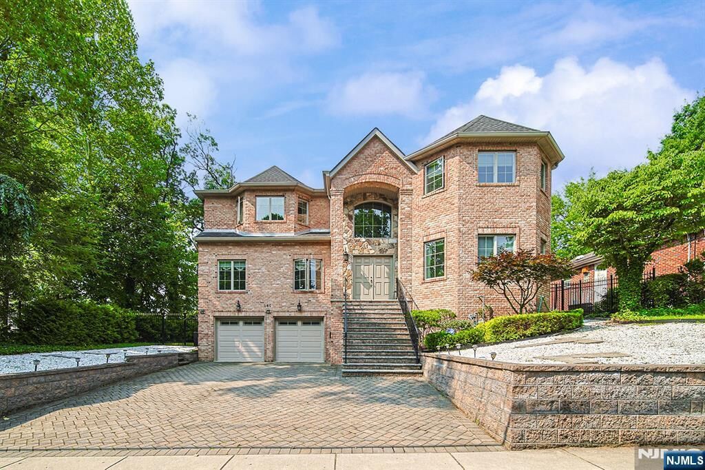 Property Photo: 290 McCloud Drive NJ 07024