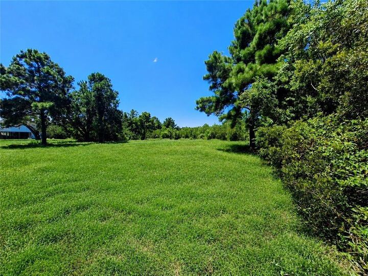 Property Photo:  143 Oak Boulevard  MS 39576 