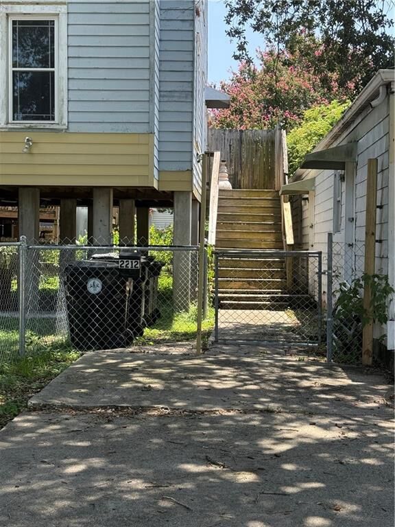 Property Photo: 2122 S Salcedo Street LA 70125