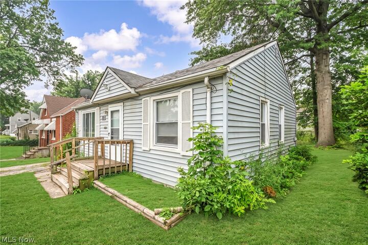 Property Photo: 4356 E 141st Street OH 44128