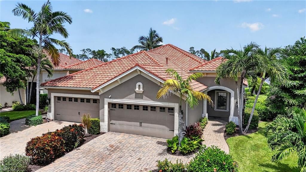 Property Photo: 21567 Cascina Dr FL 33928