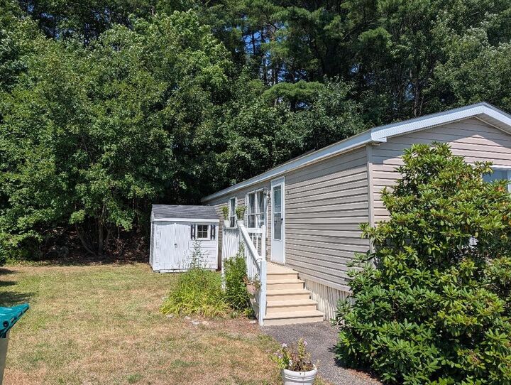 Property Photo:  5 Tuna Terrace  NH 03801 