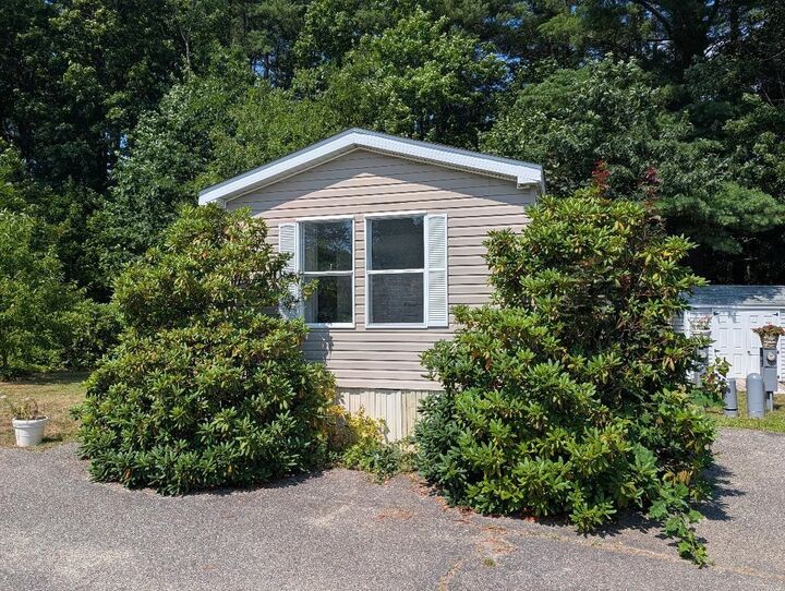 Property Photo: 5 Tuna Terrace NH 03801