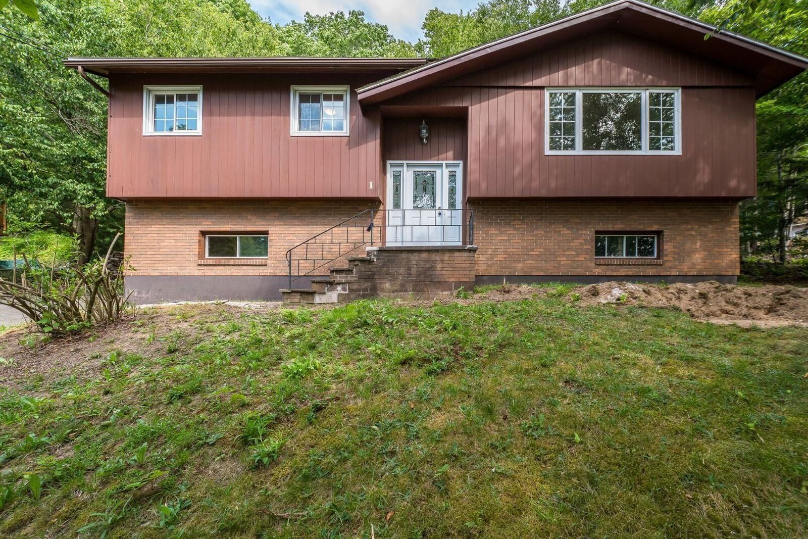 Property Photo: 1 Silverside Drive NS B2R 1B9