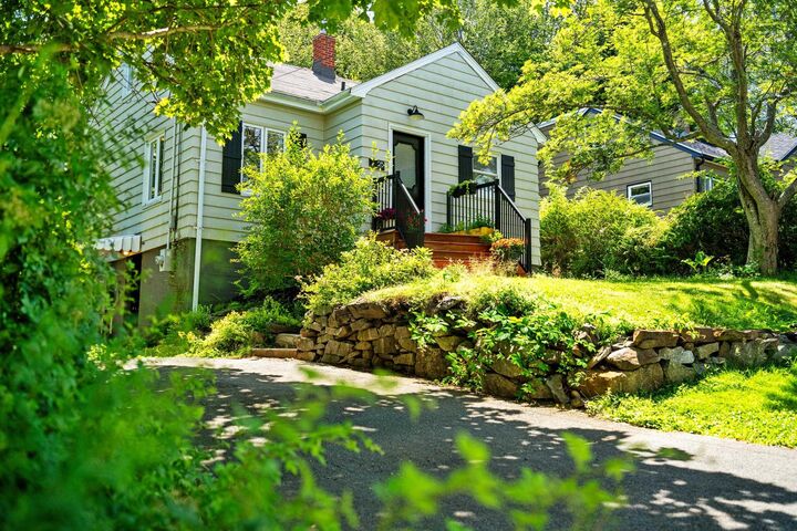 Property Photo: 25 Edgehill Road NS B3N 1G5