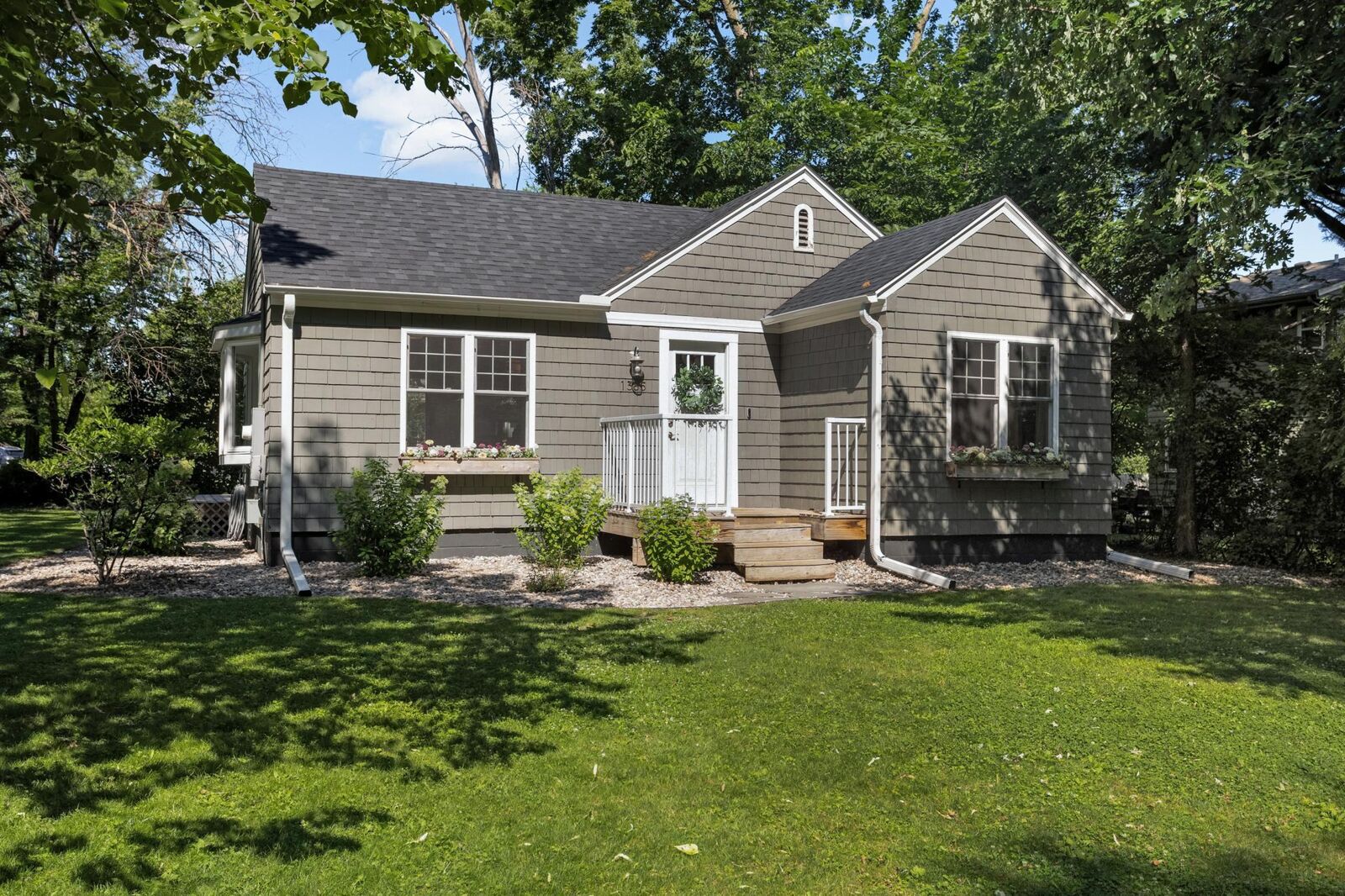 Property Photo:  1385 Arbor Street  MN 55391 