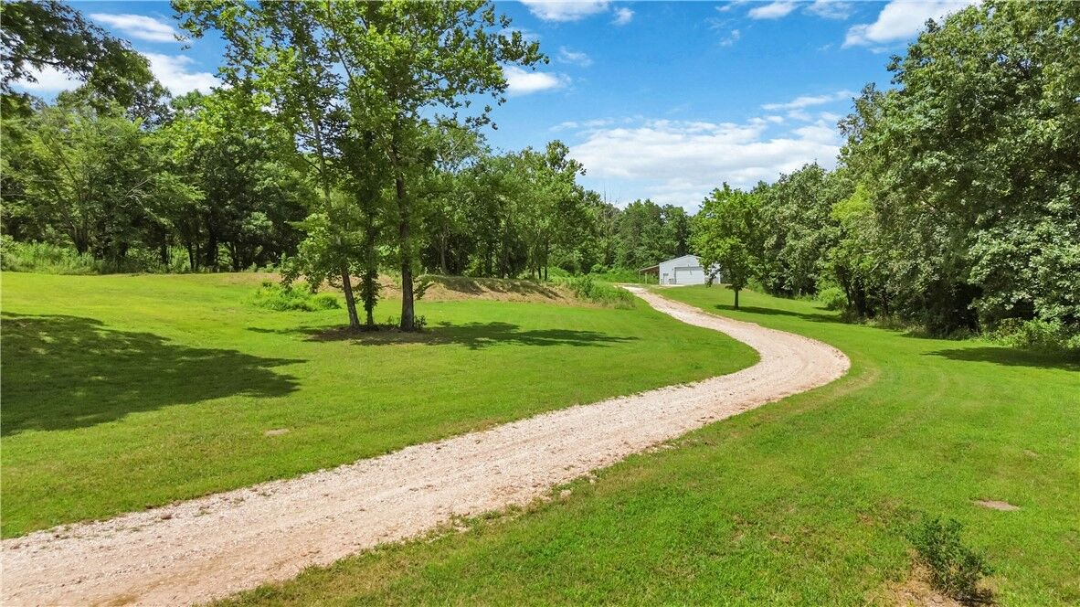 Property Photo: 13294 W Highway 265 Road AR 72774