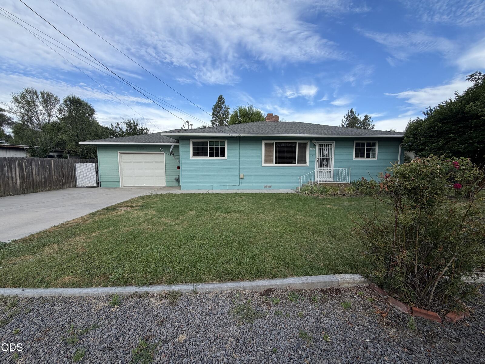 Property Photo:  1630 Etna Street  OR 97603 