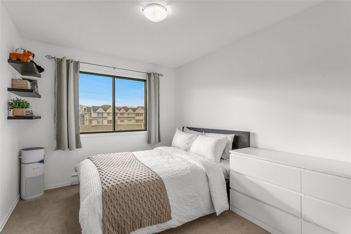1075 Bernard Avenue 308 — photo 1