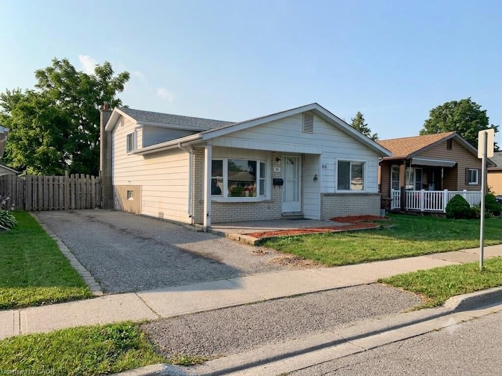 Property Photo: 86 Belwood Crescent ON N2C 1Z3