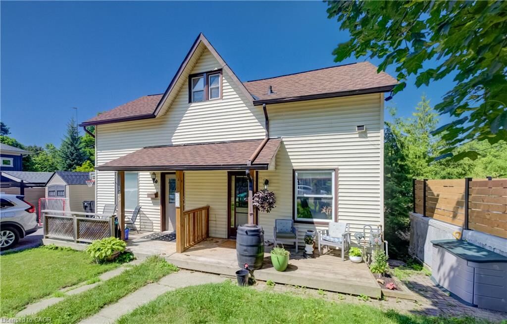Property Photo: 127 Henderson Street ON N3C 2G3