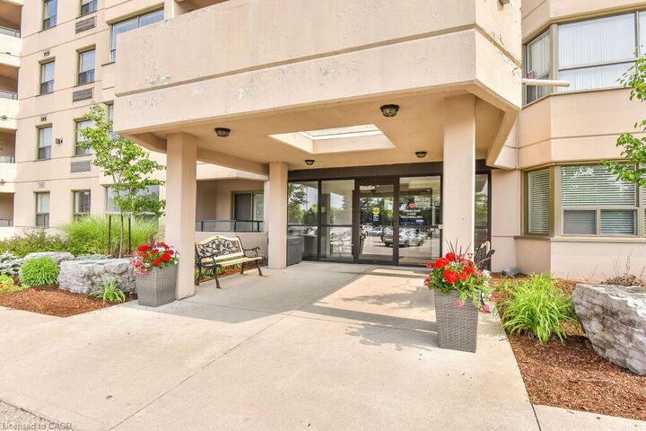 Property Photo: 200 Jamieson Parkway 609 ON N3C 4B5