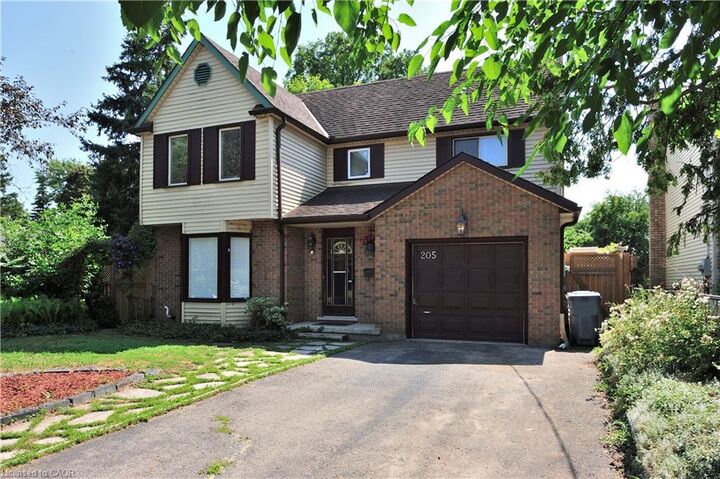 205 Janefield Avenue — photo 1