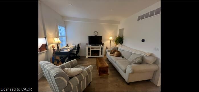 Property Photo: 372 Mary Street 1 ON L8L 4W6