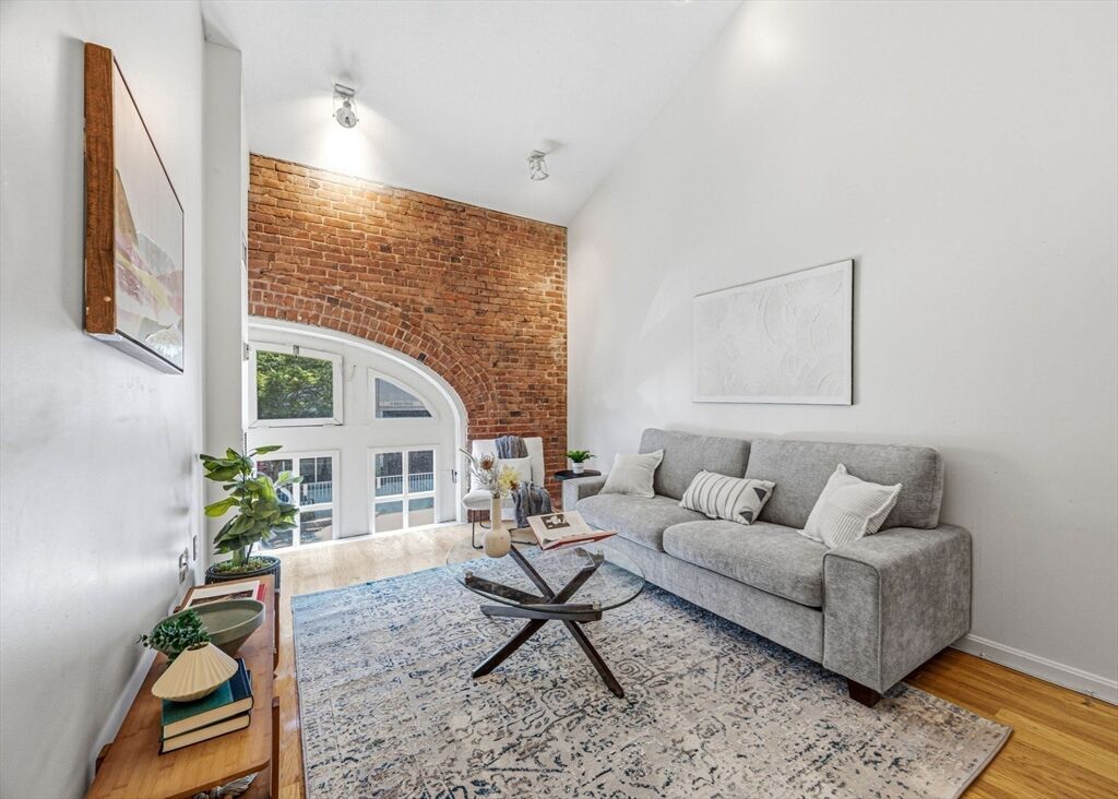 Property Photo:  106 Thirteenth St 236  MA 02129 