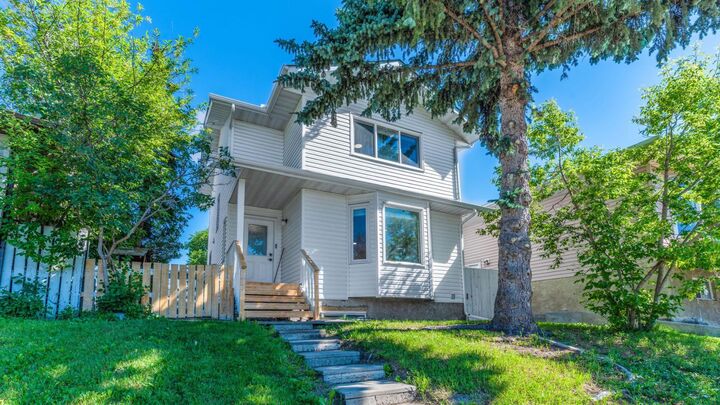 Property Photo: 15 Taraglen Court NE AB T3J 2M6