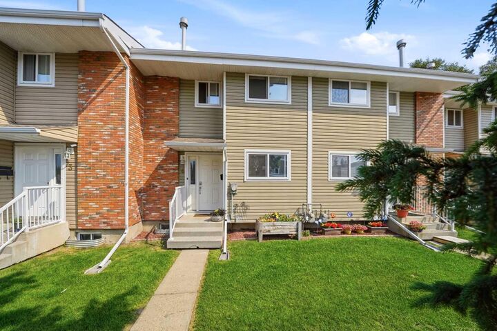 Property Photo: 5812 61 Street 4 AB T4N 6H4