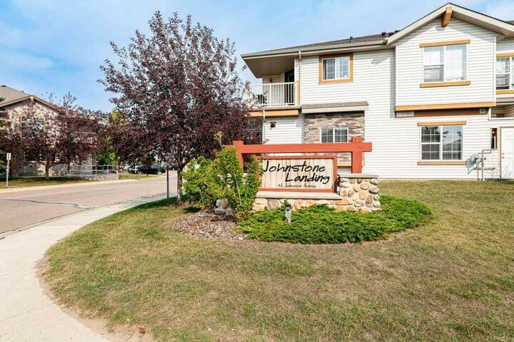 31 Jamieson Avenue 824 — photo 1