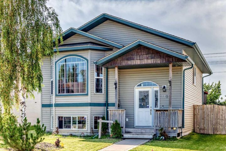 116 Iverson Close — photo 1