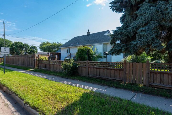 5101 55 Street — photo 1