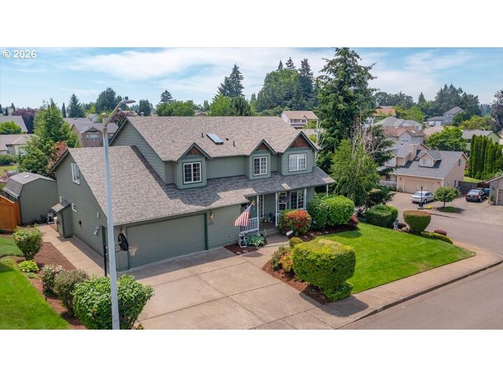 Property Photo: 2734 Cindercone Ct SE OR 97306
