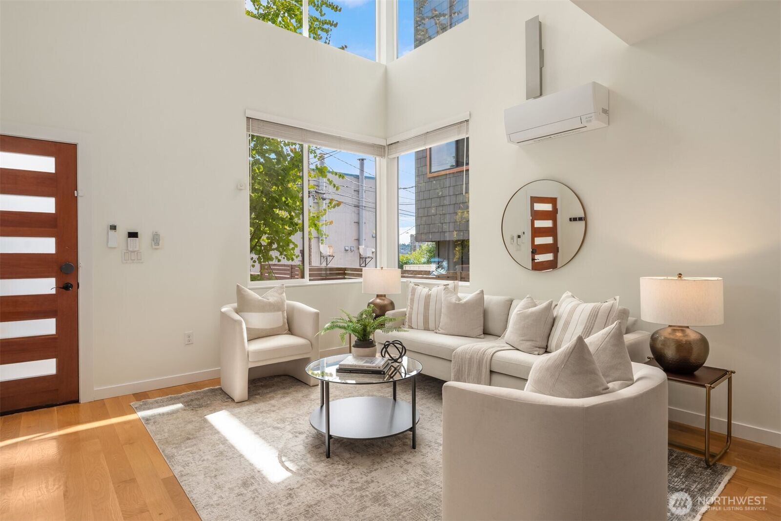 Property Photo: 3924 Linden Avenue N E WA 98103