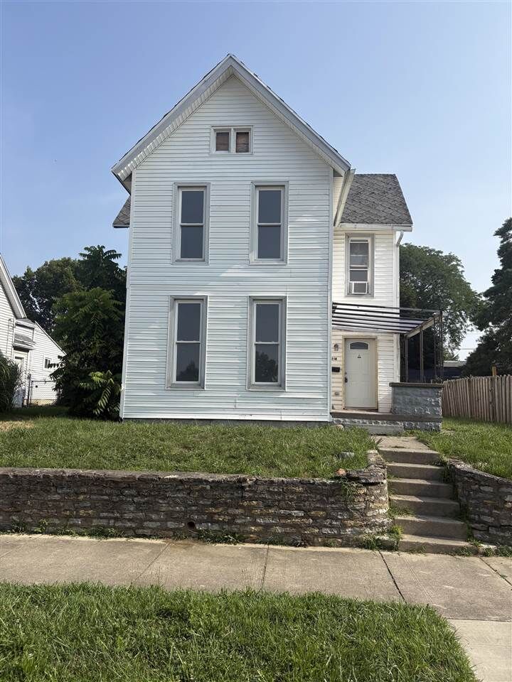 Property Photo:  218 Randolph Street  IN 47374 