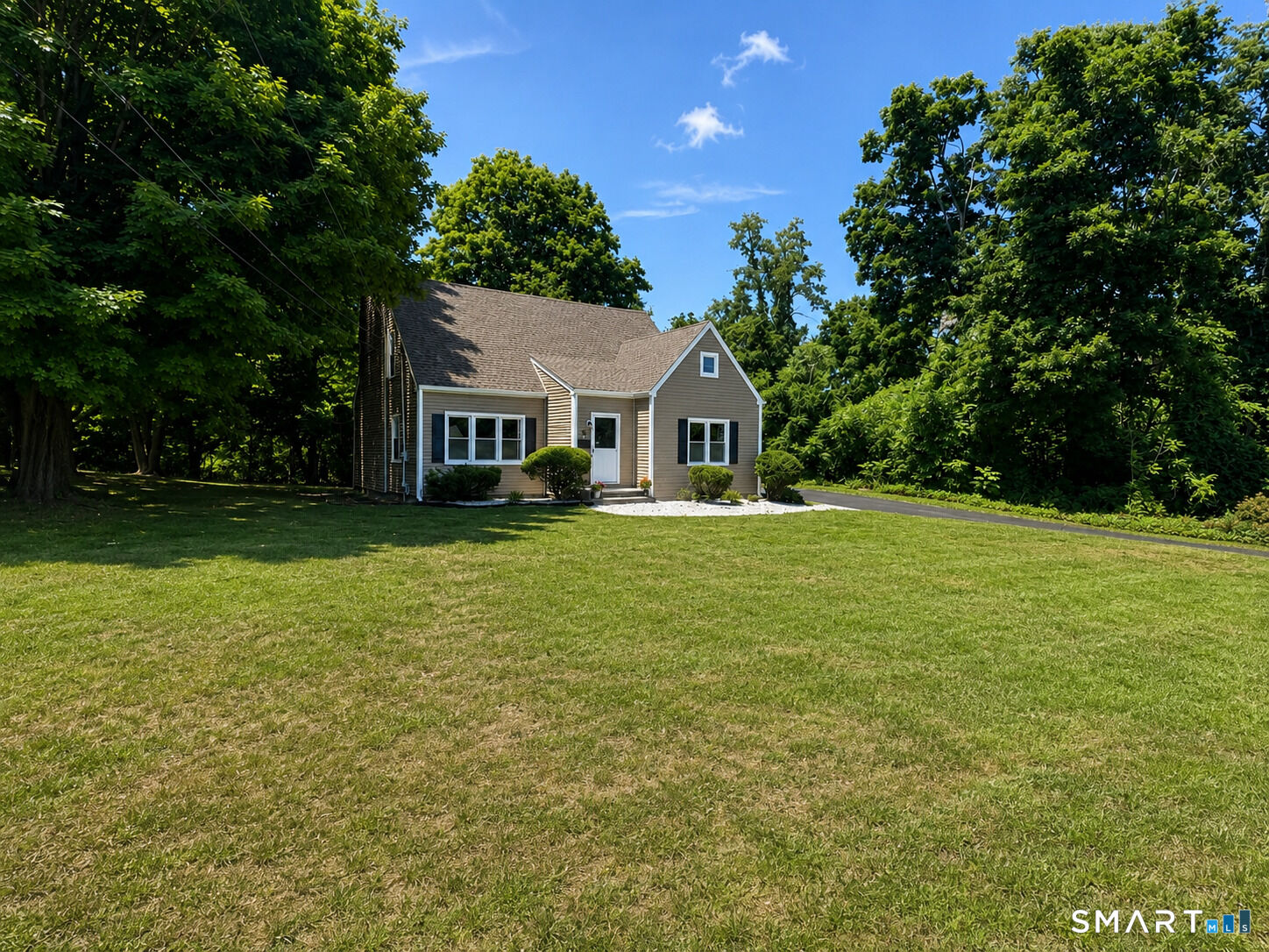 Property Photo:  18 Norton Road  CT 06016 