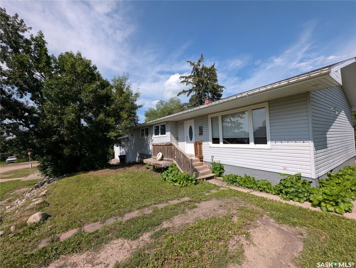 Photo de la propriété:  107 Carlton Street  SK S0K 4M0 