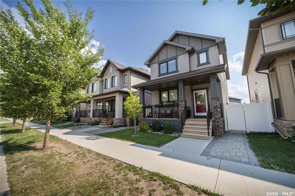 Property Photo: 5157 Buckingham Drive E SK S4V 3S3