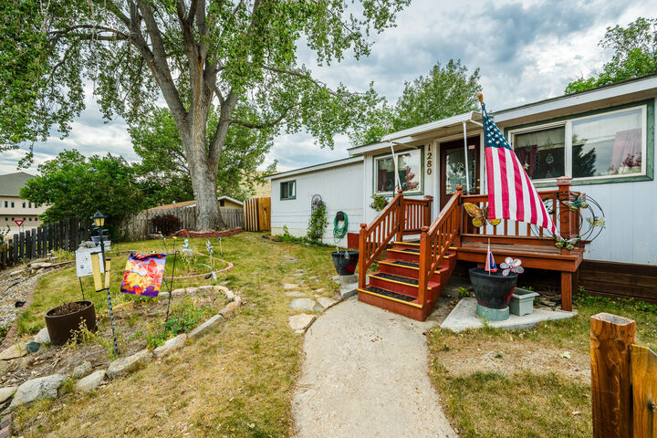 Property Photo: 1280 Bruce Street WY 82834