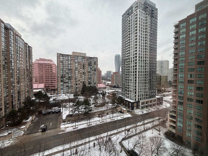 Property Photo:  3605 Kariya Drive 1104A  ON L5B 3J4 