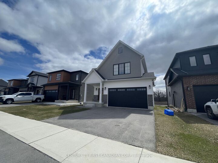 Property Photo: 1395 Twilite Boulevard ON N6G 0S8