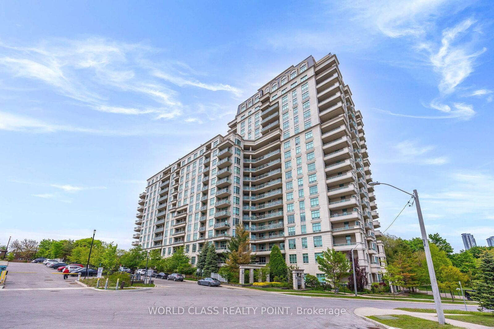 Property Photo: 10 Bloorview Place 603 ON M2J 0B1